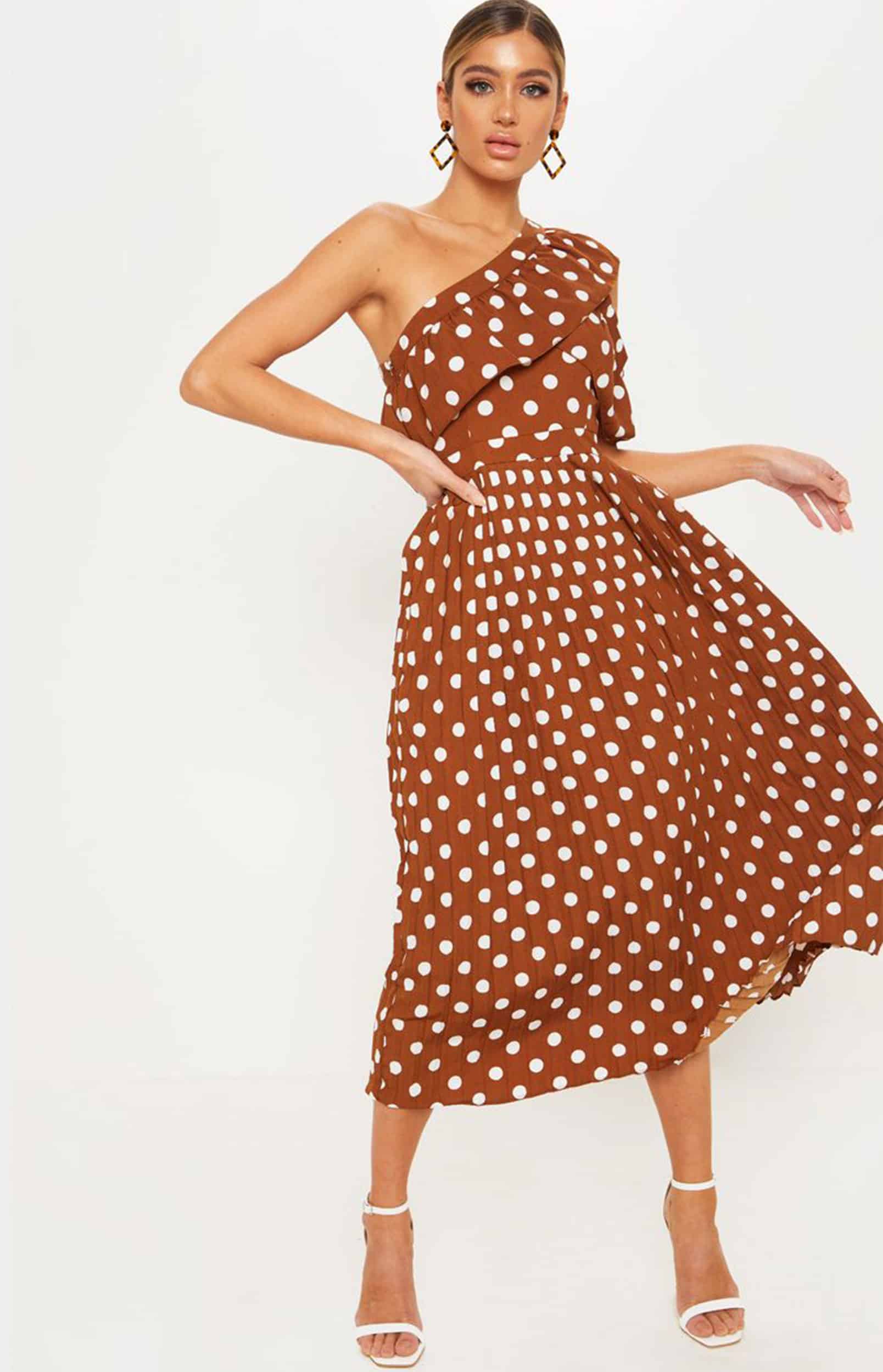 Iznajmljivanje haljina Nis - UK With Love - Rent A Dress Nis